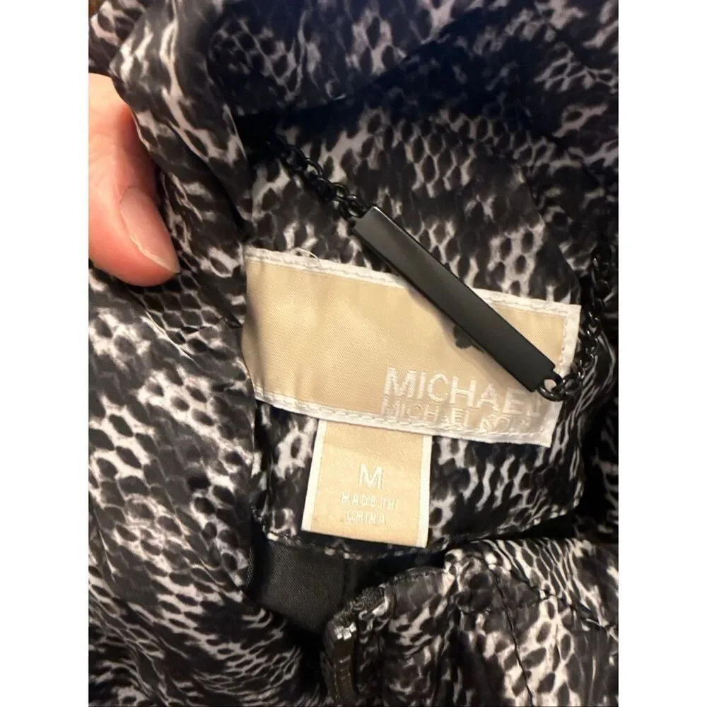 Michael Kors Black White Packable Quilted Animal Print Puffer Vest Size Medium‎